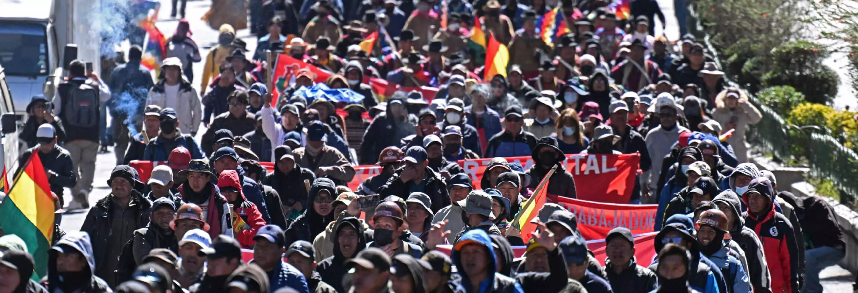 Bolivya’da Gerilim Yeniden Yükseliyor: Olağanüstü Hâl, Protestolar ve Evo Morales Gölgesi